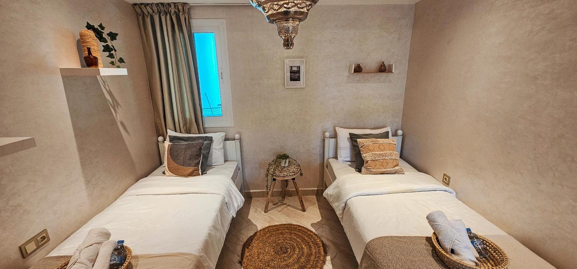 Malabata - Chique & Stylish 2br - Fast Wifi & Netflix *